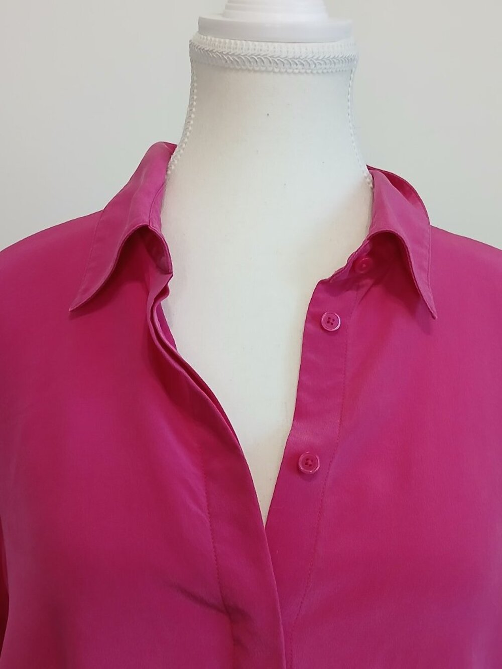 Aritzia Babaton Essential Silk Shirt in Granita Pink Large - Picture 3 of 10